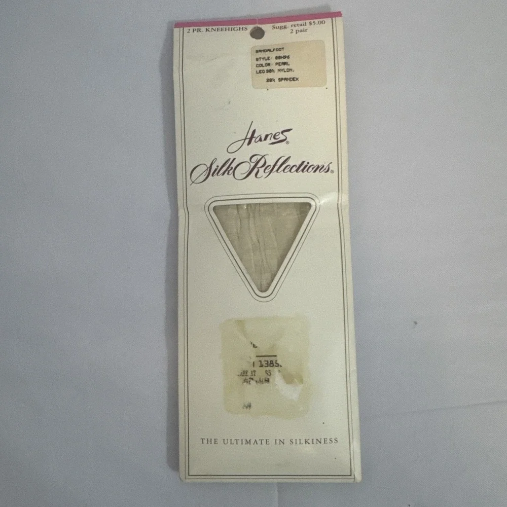 Hanes Silk Reflections Knee Highs Sandalfoot Style Pearl One Size 2 Pair Vintage